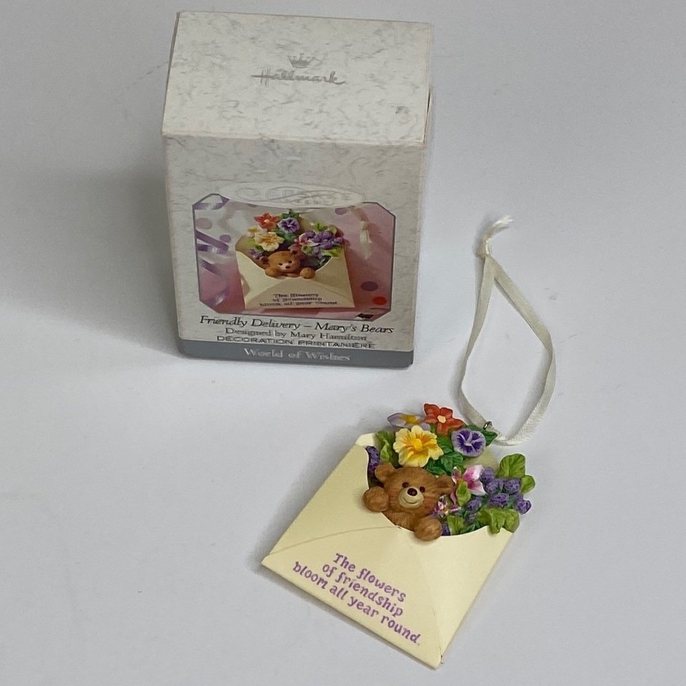 Hallmark Keepsake Ornament Friendly Delivery Marys Bears 1999 World Of Wishes
